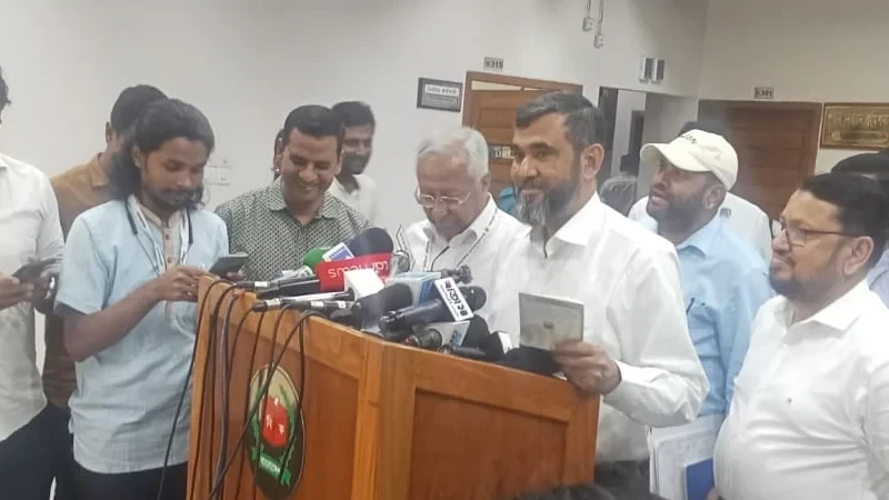 ইভিএম বাতিল, বিনা প্রতিদ্বন্দ্বিতার নির্বাচন ঠেকাতে ফিরছে ‘না’ ভোট: ইসি সানাউল্লাহ