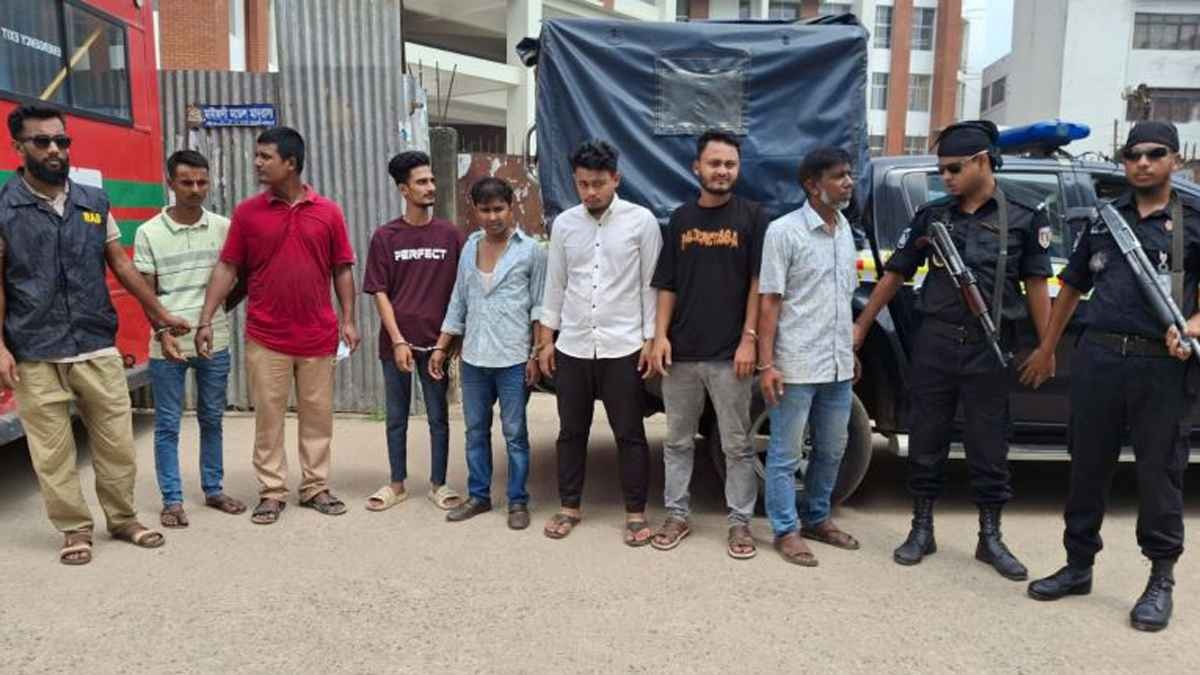 নোয়াখালীতে জেনারেল হাসপাতালে অভিযান, ৭ দালালকে কারাদন্ড