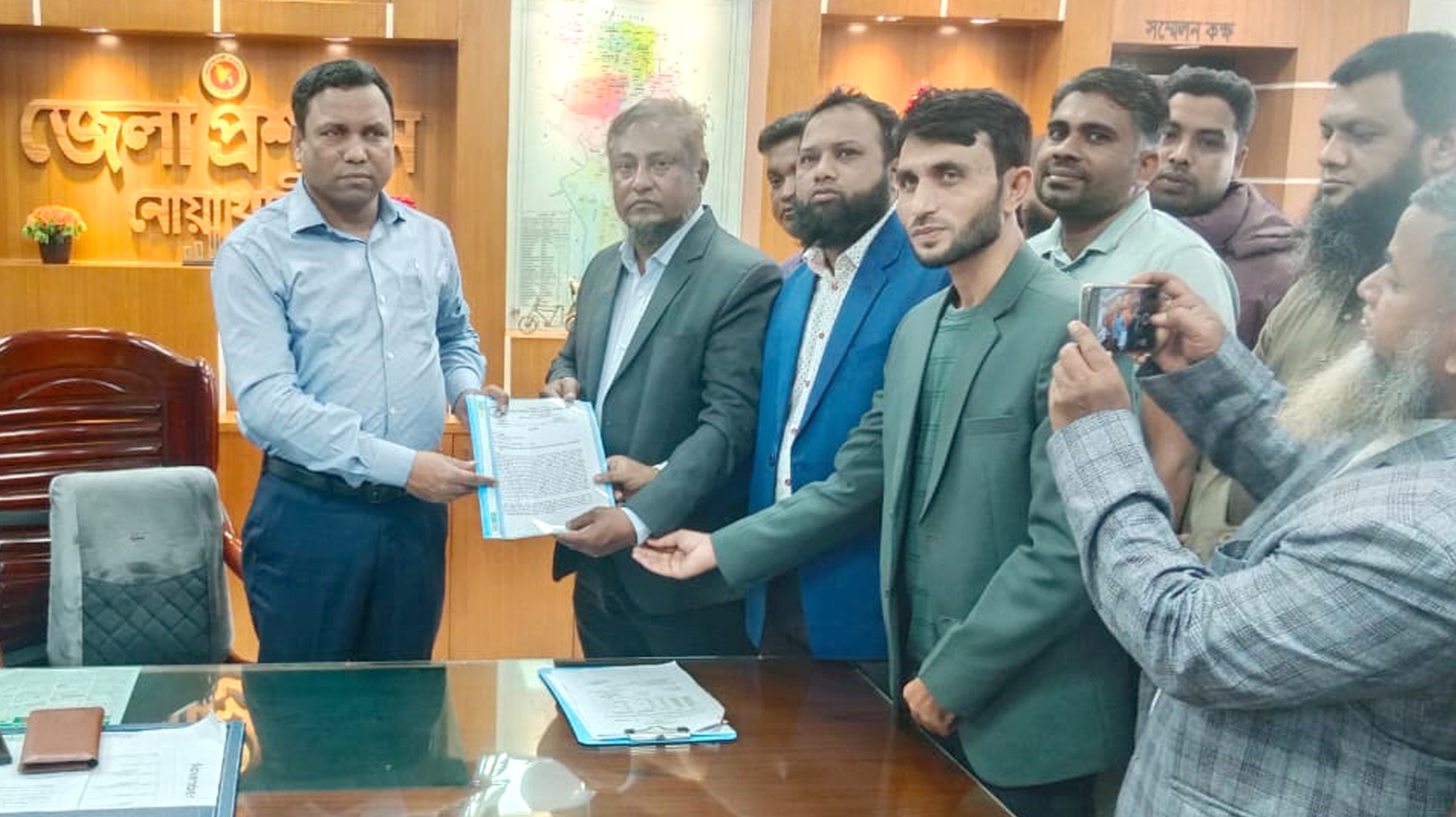 ১০ম গ্রেডে উন্নীত করণ’সহ পাঁচ দফা দাবি ইউপি কর্মকর্তাদের