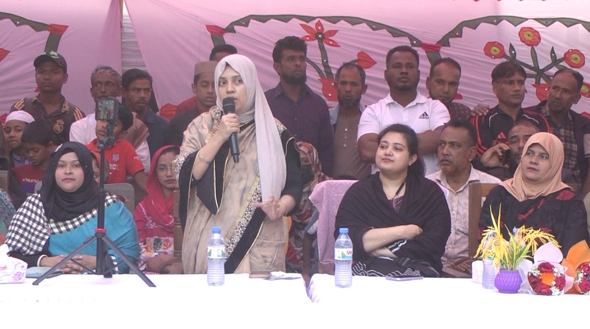 নোয়াখালী-৪ আসনে ধানের শীষের পক্ষে একাট্টা নারী ভোটাররা
