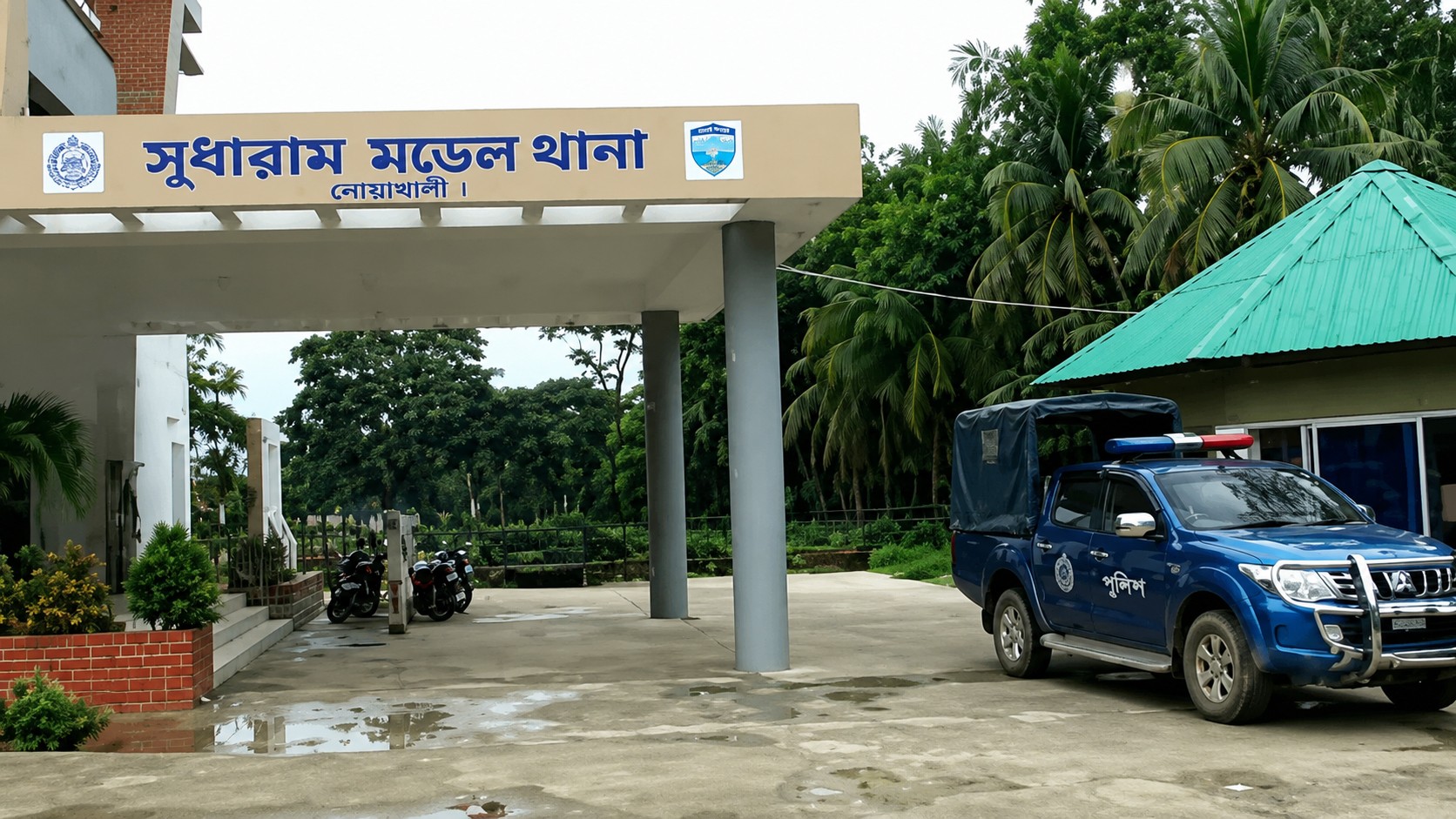 নোয়াখালীতে প্রতিবন্ধী যুবতীকে ধর্ষণচেষ্টা, থানায় বাদীকে হেনস্থা, গ্রেপ্তার ২