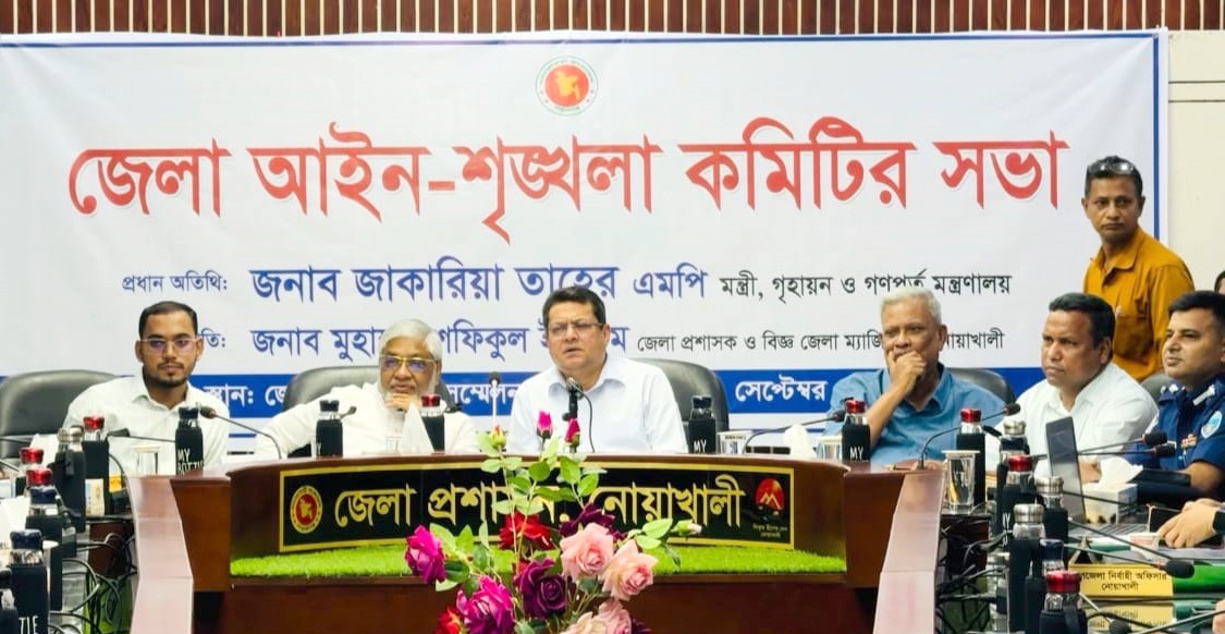 প্রধানমন্ত্রী স্রোতের বিরুদ্ধে গিয়ে আমাদের নিয়ে সাঁতার কাটছেন: গণপূর্ত মন্ত্রী