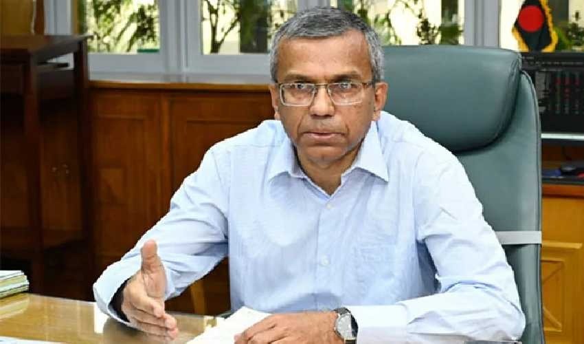 সুদের চাপ কমাতে ৬২ হাজার কোটি টাকার প্রণোদনা: গভর্নর