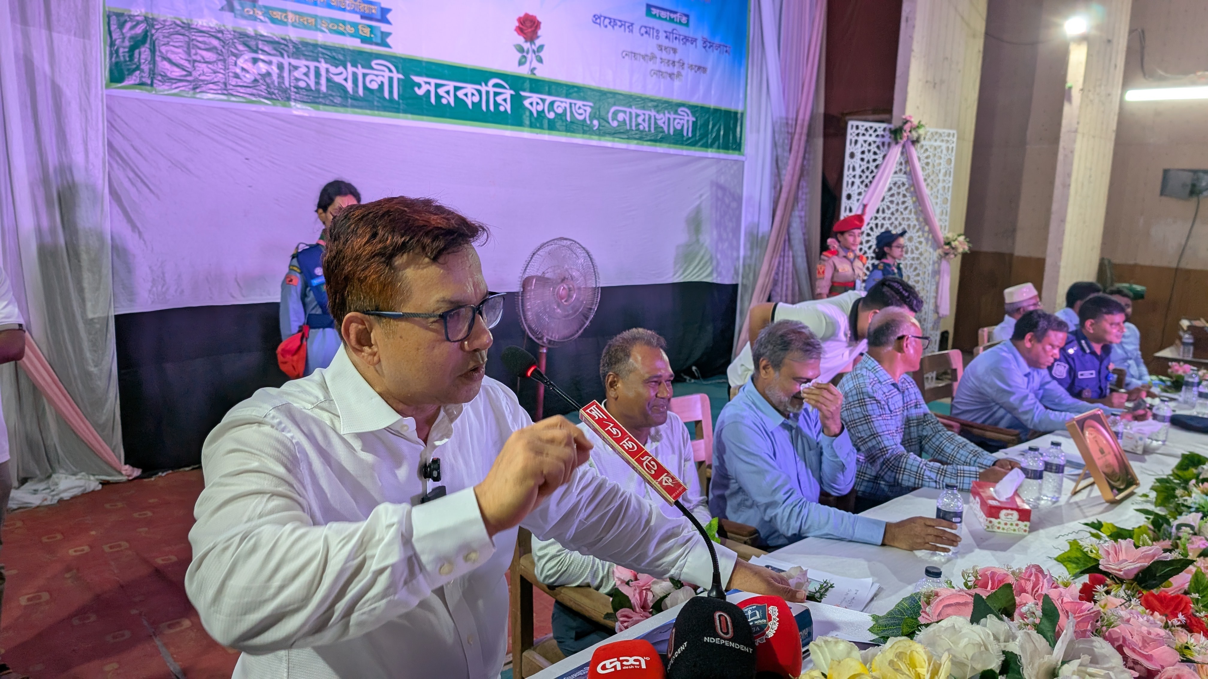 মাদকাসক্ত ও কিশোর গ্যাংকে আশ্রয়-প্রশ্রয় দেওয়া যাবেনা: জনপ্রশাসন সচিব